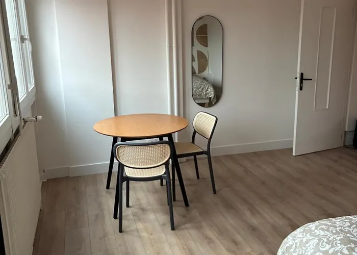 Chez Nous - Hyper Centre - Parking - Balcon - Netflix Pensión